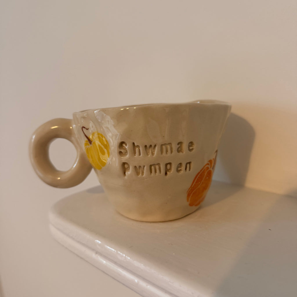 Shwmae Pwmpen Mug