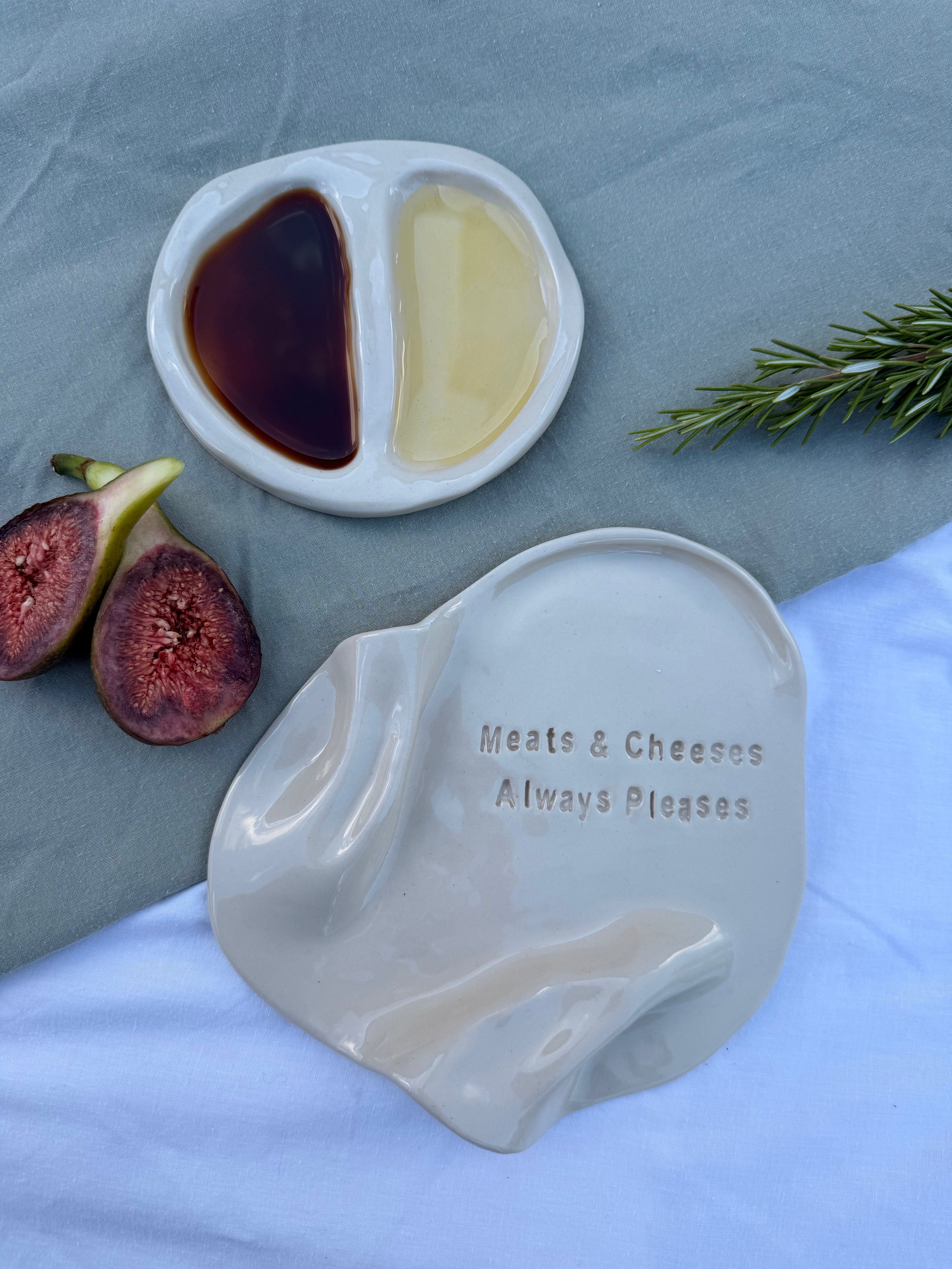 Oil and Vinegar Dish